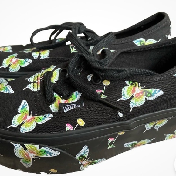 Vans NWOT! Women's Stackform Platform Black and Multicolor Butterflies Sneakers - Picture 3 of 7